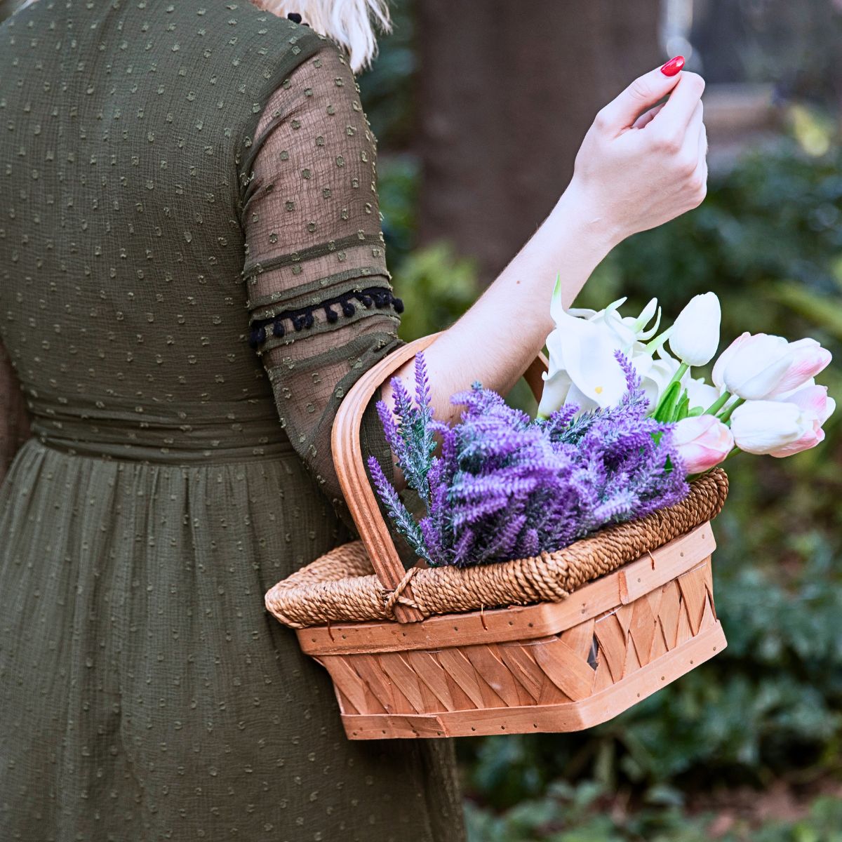 The Beauty and Joy of Picking Your Own Flowers