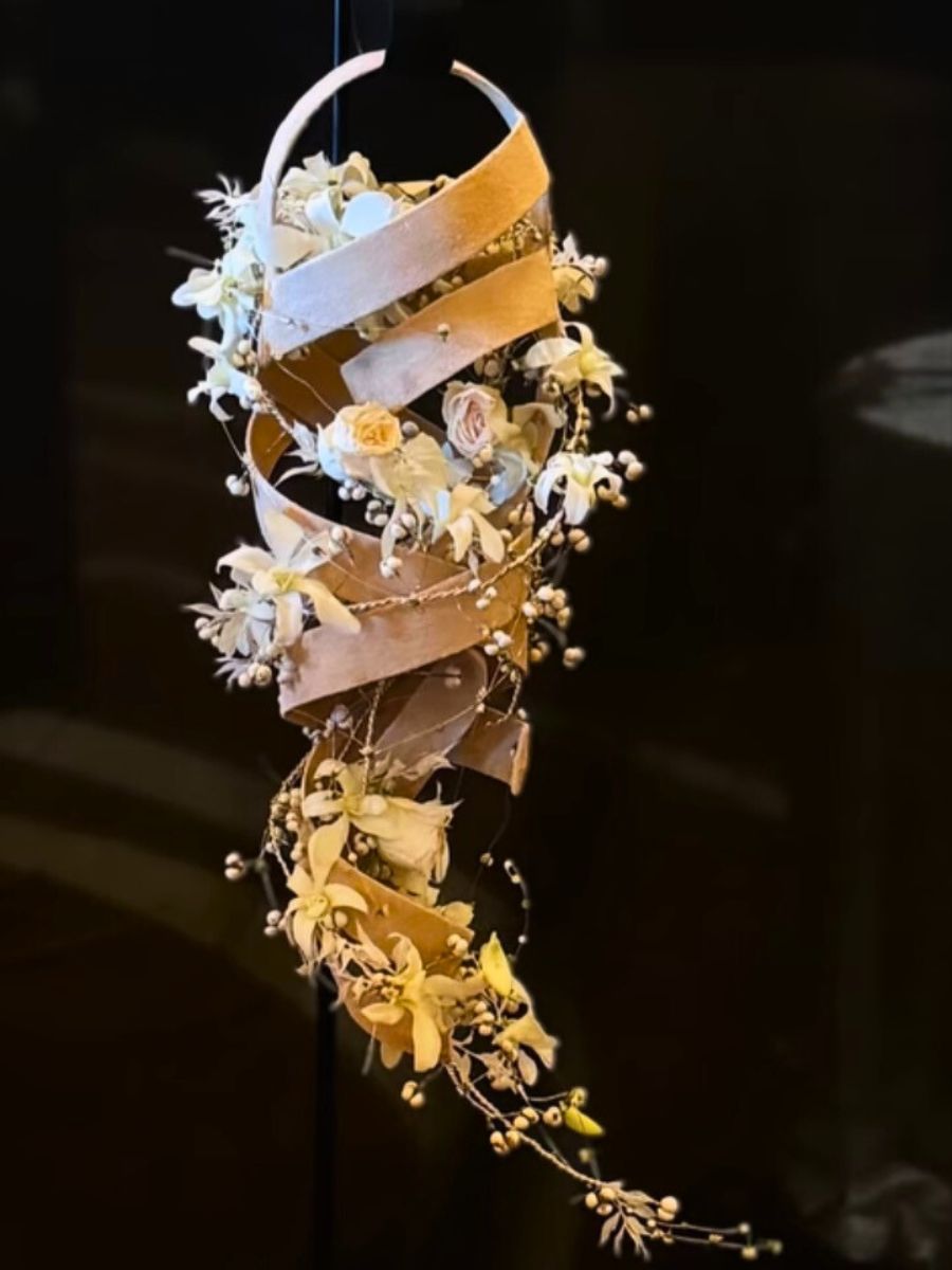 Bridal Bouquet by Attila Nemeth at Gateway to the Americas 2024 Panama