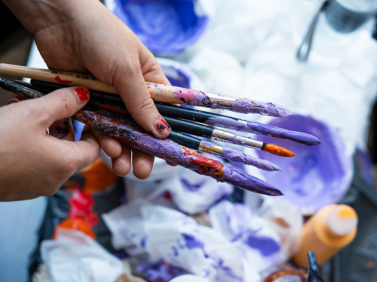 Johanne Lykkes brushes for La La Lilac