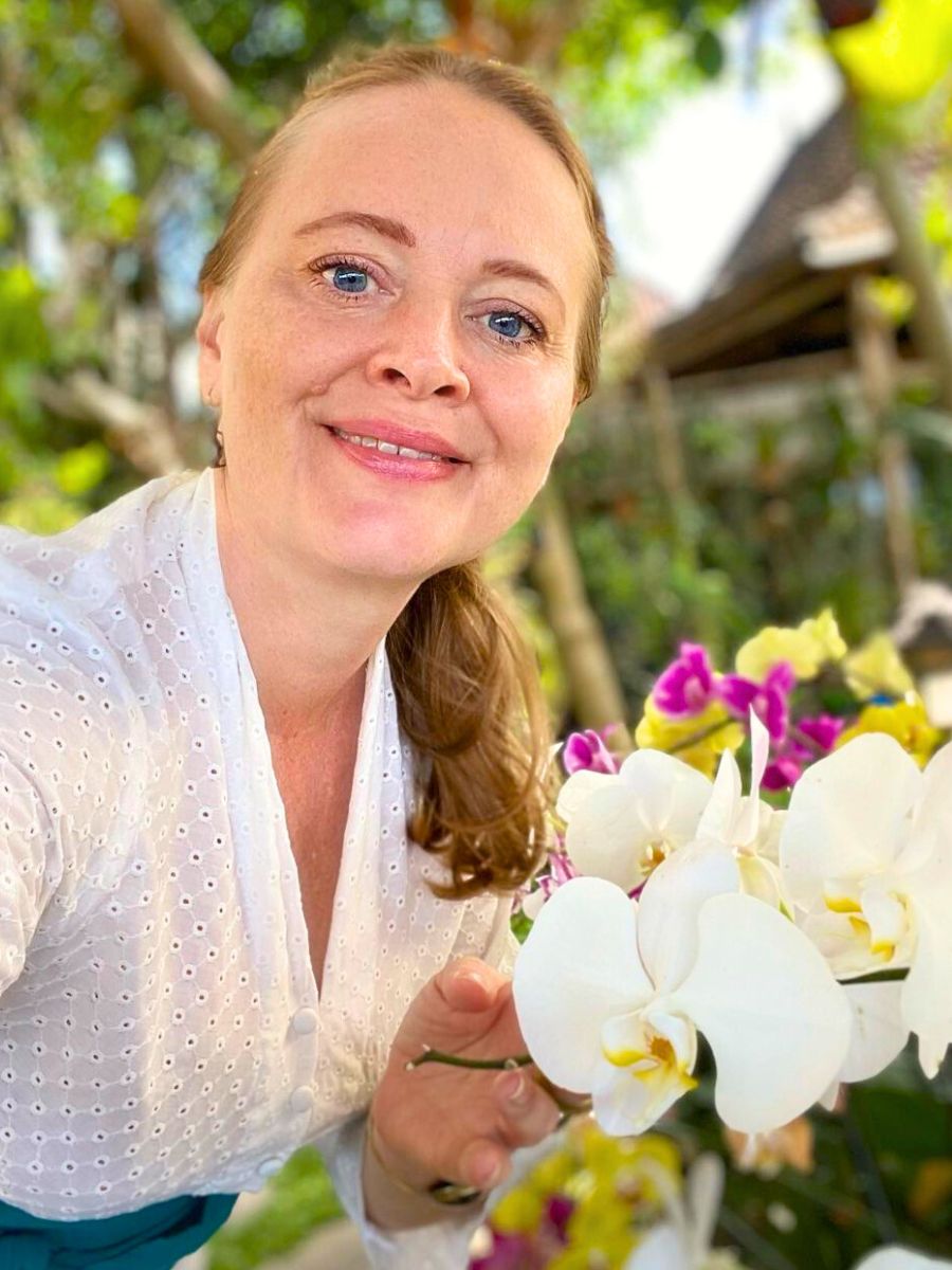 Tania with orchids