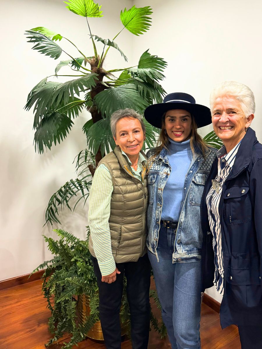 Amanda Vargas with Shallima Turizo and Martha Rivera