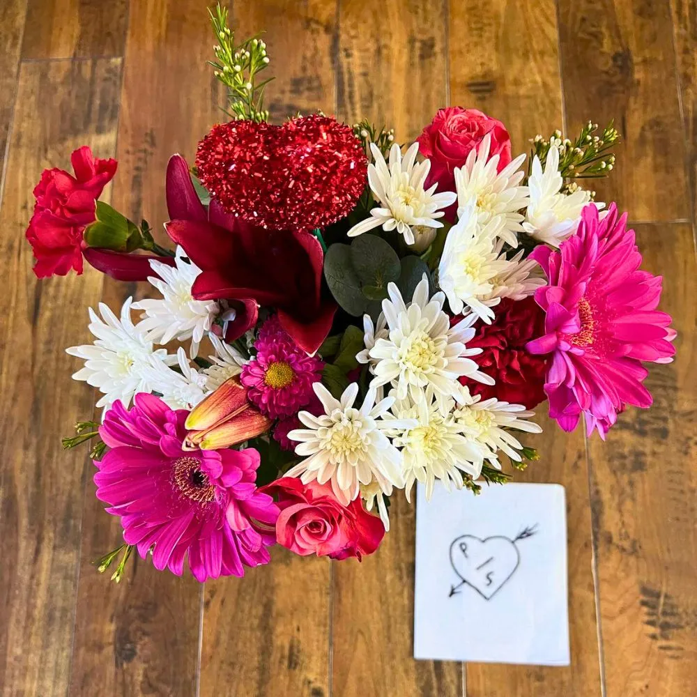 Love Note Day With Flower Bouquet and Love Note.