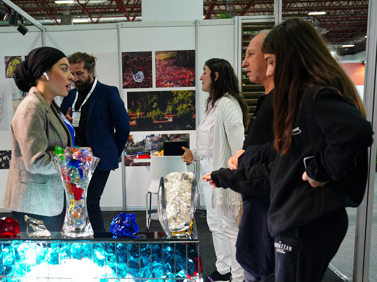 Landscape Istanbul Fair Girl with earphones talking