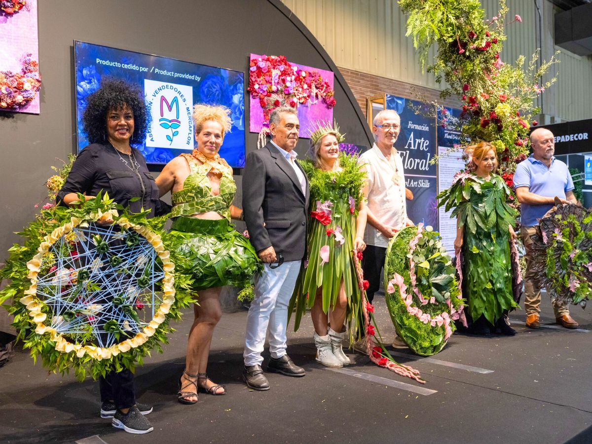 Fashion show with self made plant and flower garments