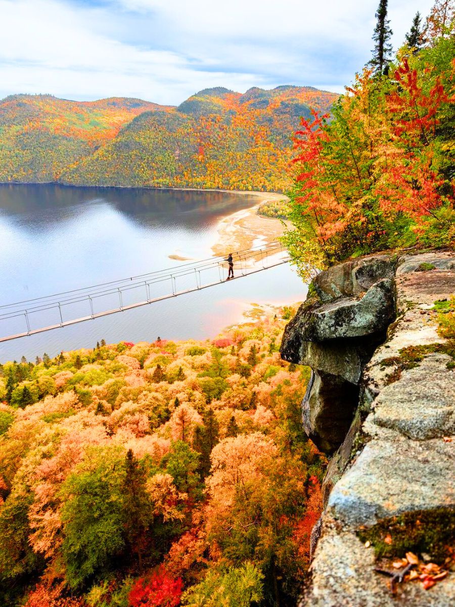 A trail to see the fall foliage in Quebec