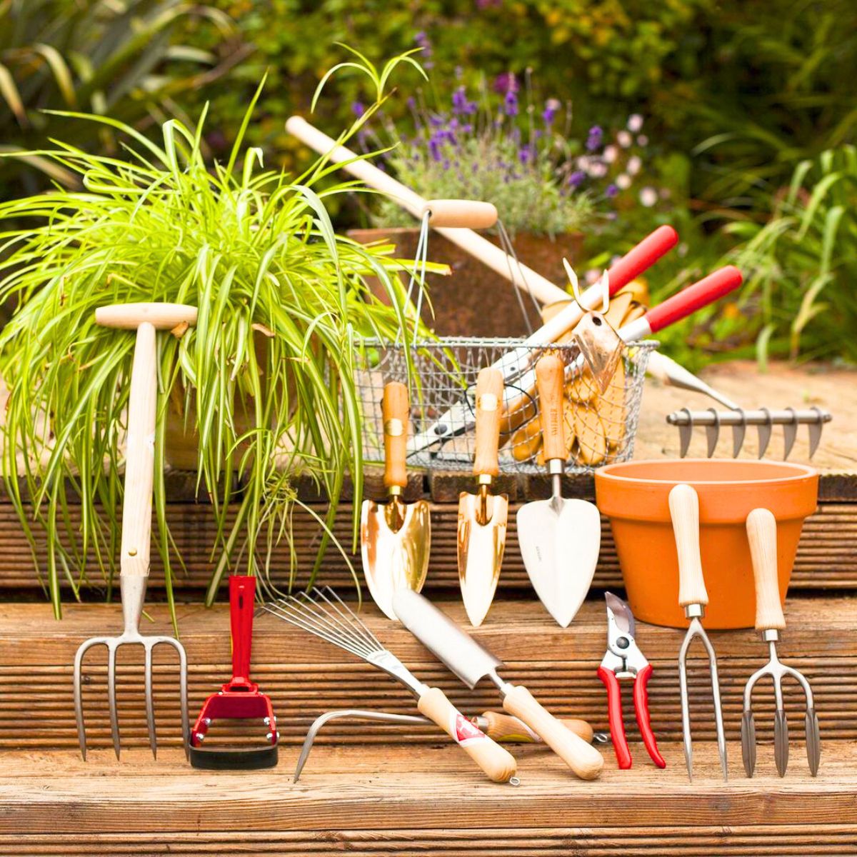 Quality gardening tools to have