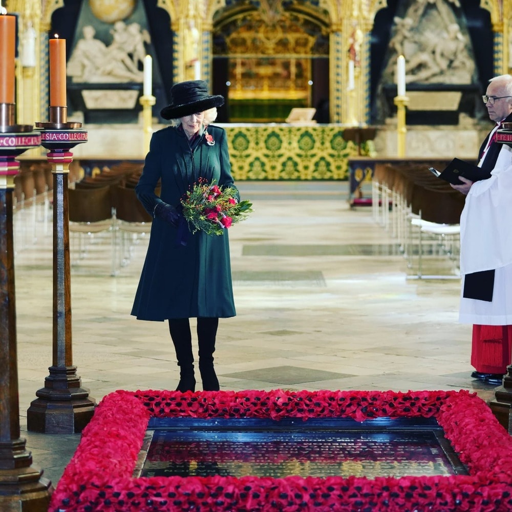 queen elizabeth II on Remembrance Day