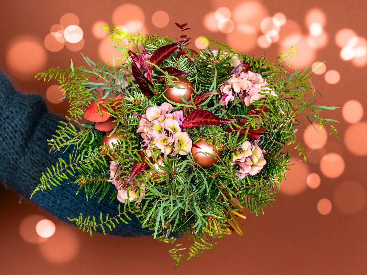 Bouquets for Xmas with green foliage