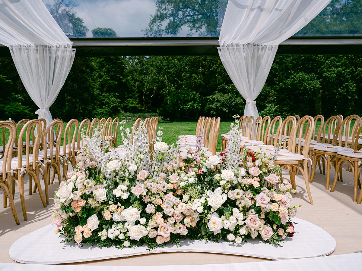 Parc Broekhuizen Wedding Ceremony floral design