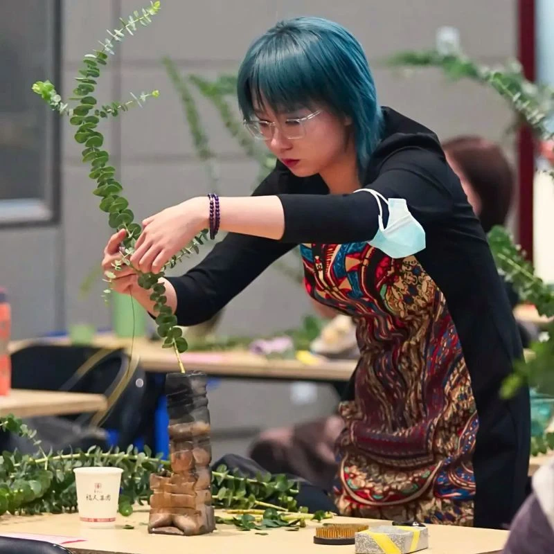 As an Ikebana Beginner, the Key Is to Start With a Simple Approach and Focus On the Fundamentals.