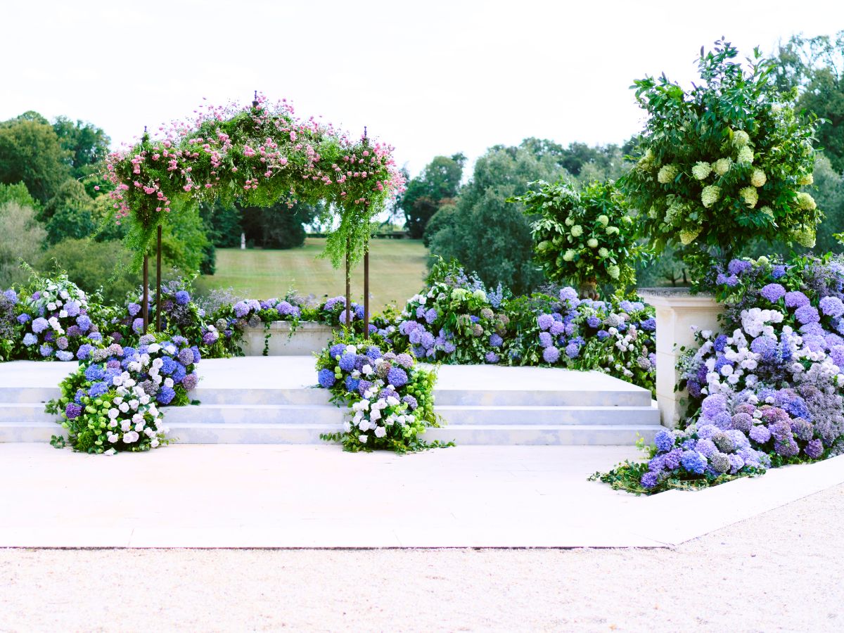 Wedding design using purple hydrangeas