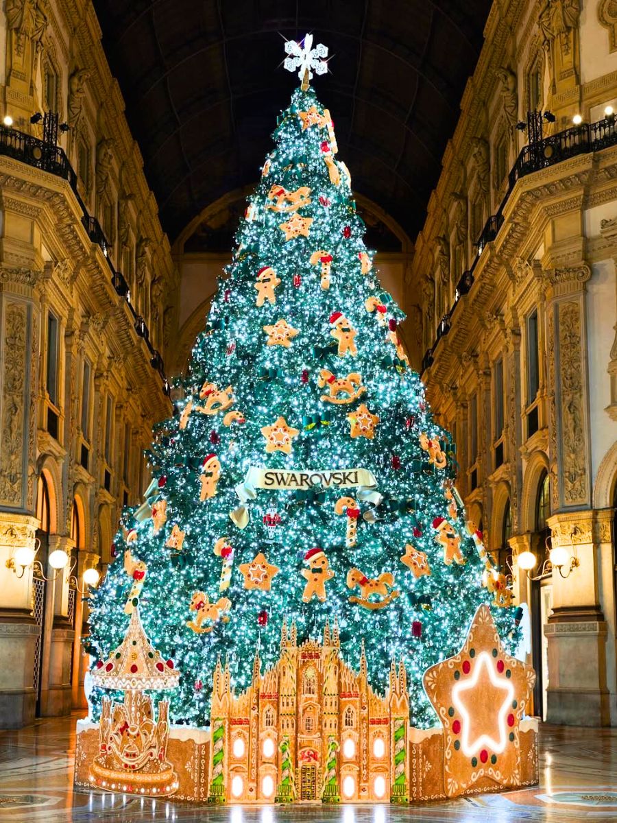 Galleria Vittorio Emanuele Swarovski tree