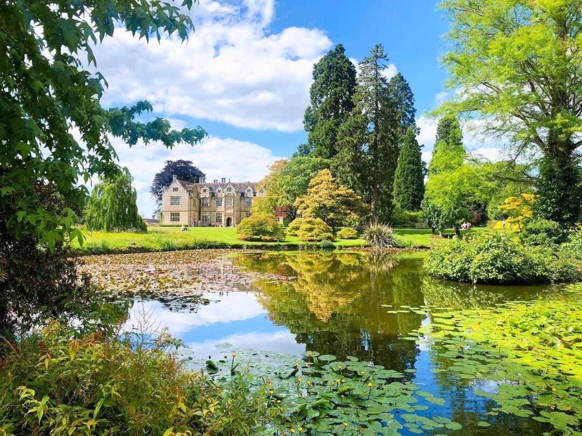 Wakehurst Botanic Gardens