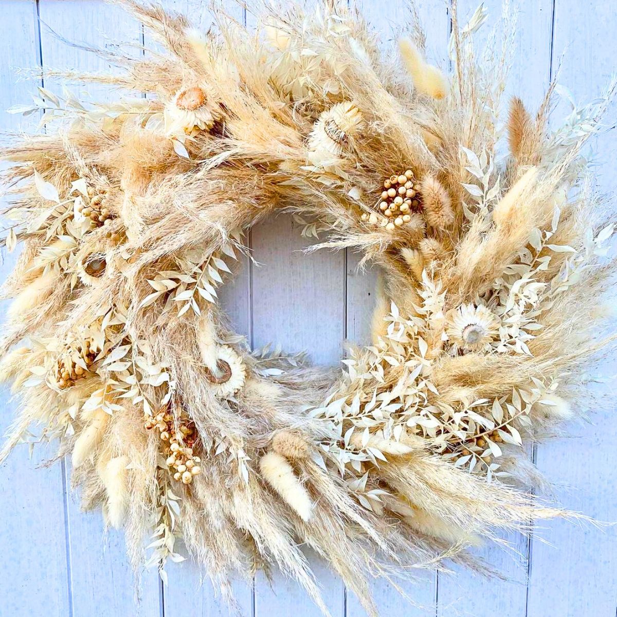 A pampas grass wreath