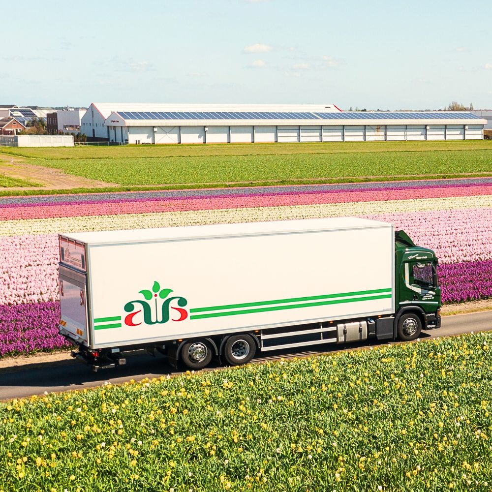 truck transport the flower from farm