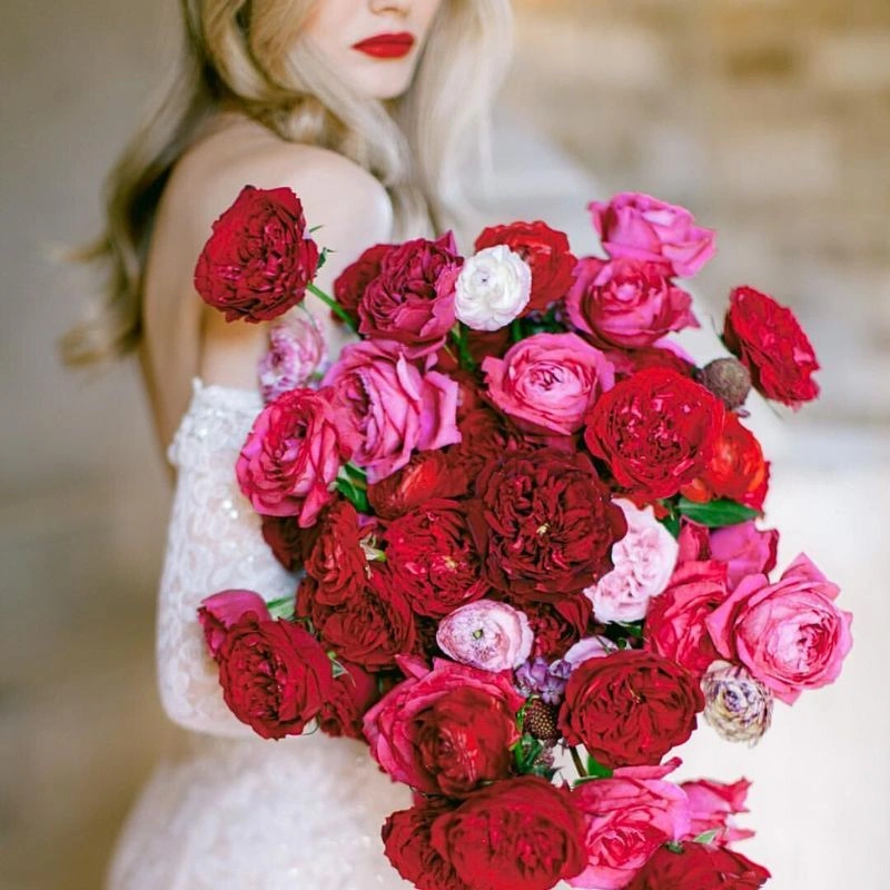 Winter wedding garden roses