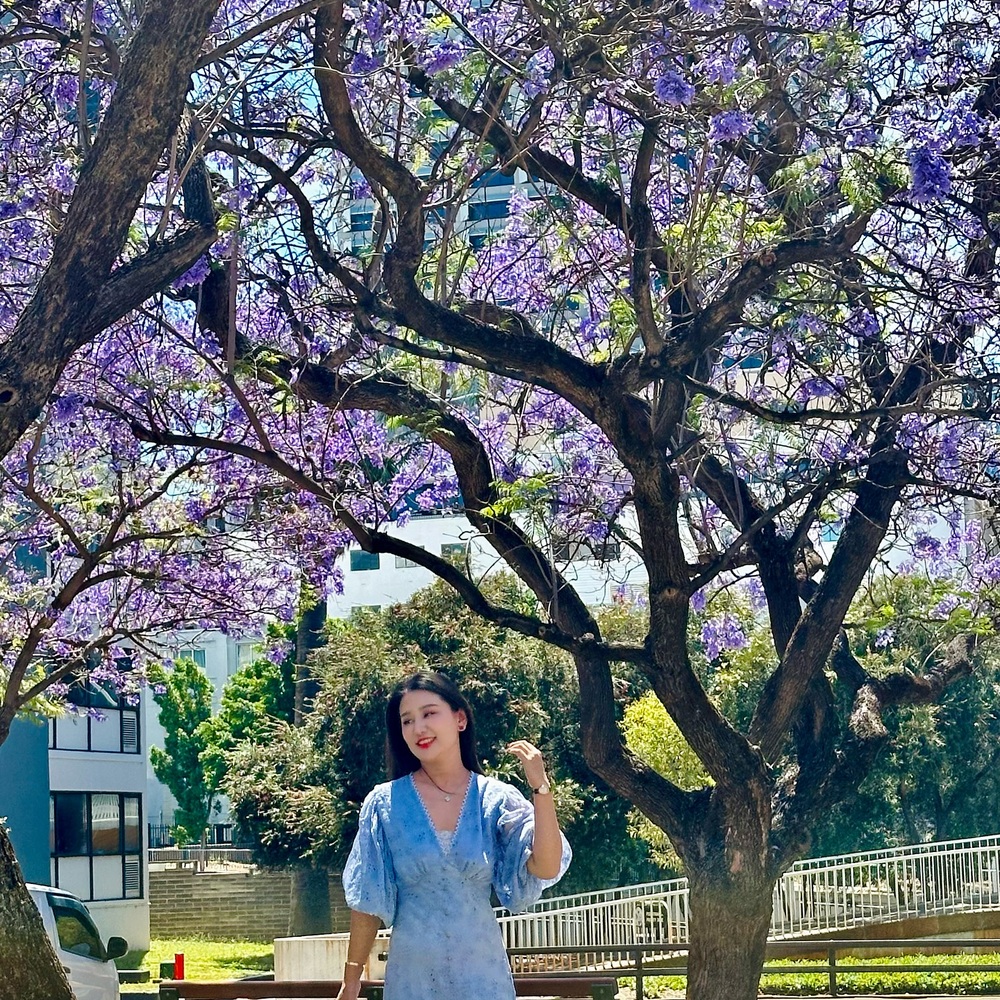 lady standing at Kings park