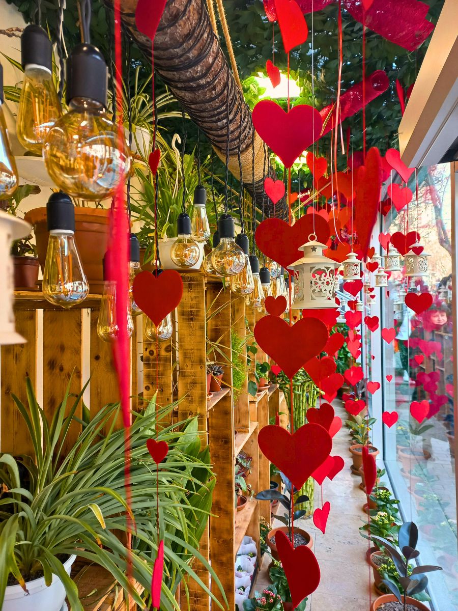 Ways to Make a Profit and Prepare Your Flower Shop for Valentine's Day