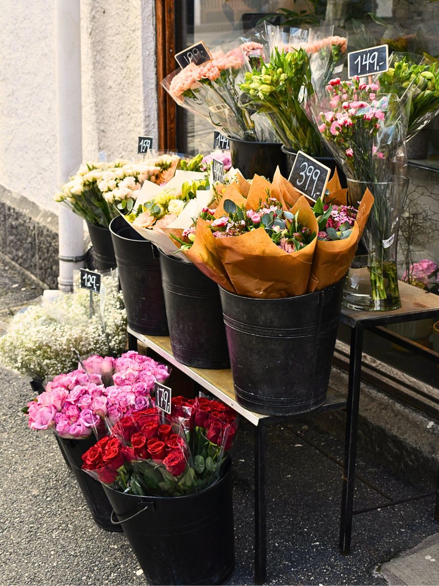 Ways to Make a Profit and Prepare Your Flower Shop for Valentine's Day