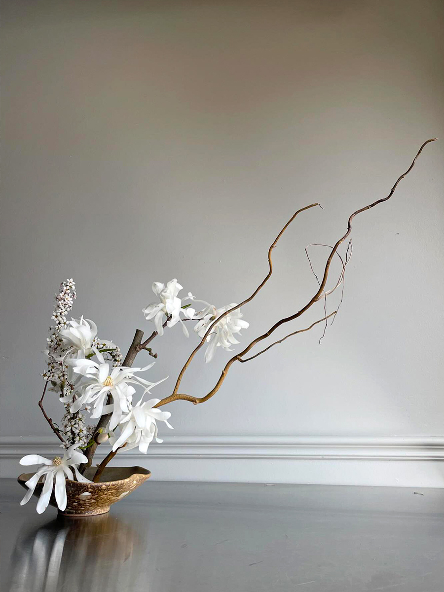 Minimalist floral arrangement