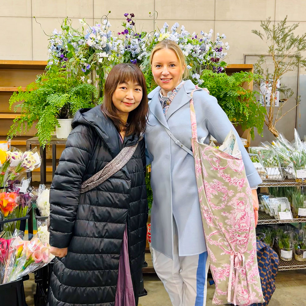 Katya Hutter at Tokyos Flower Market