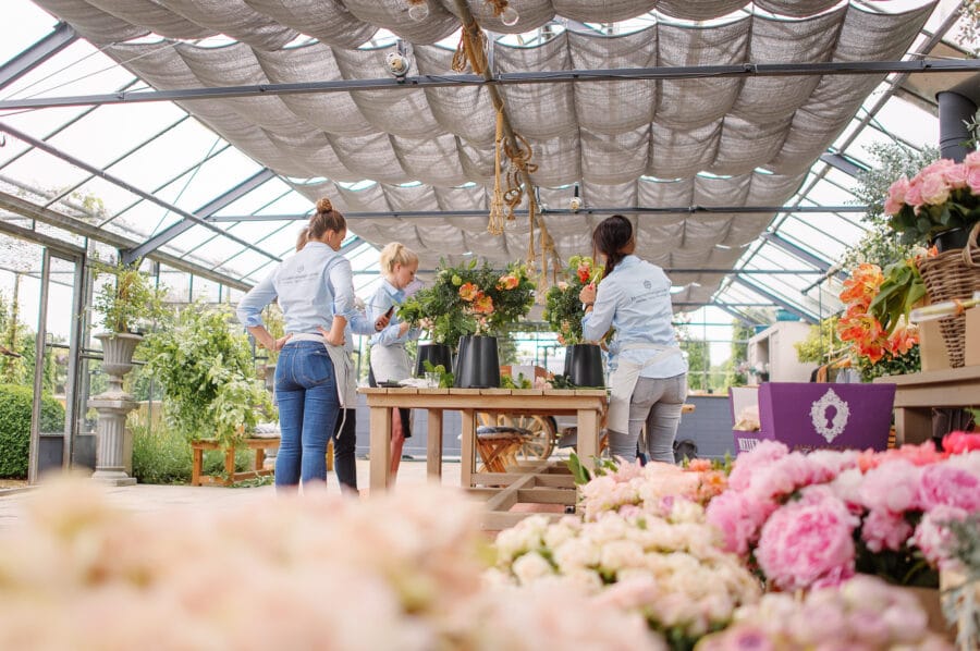 Bloemenmeisjes at work