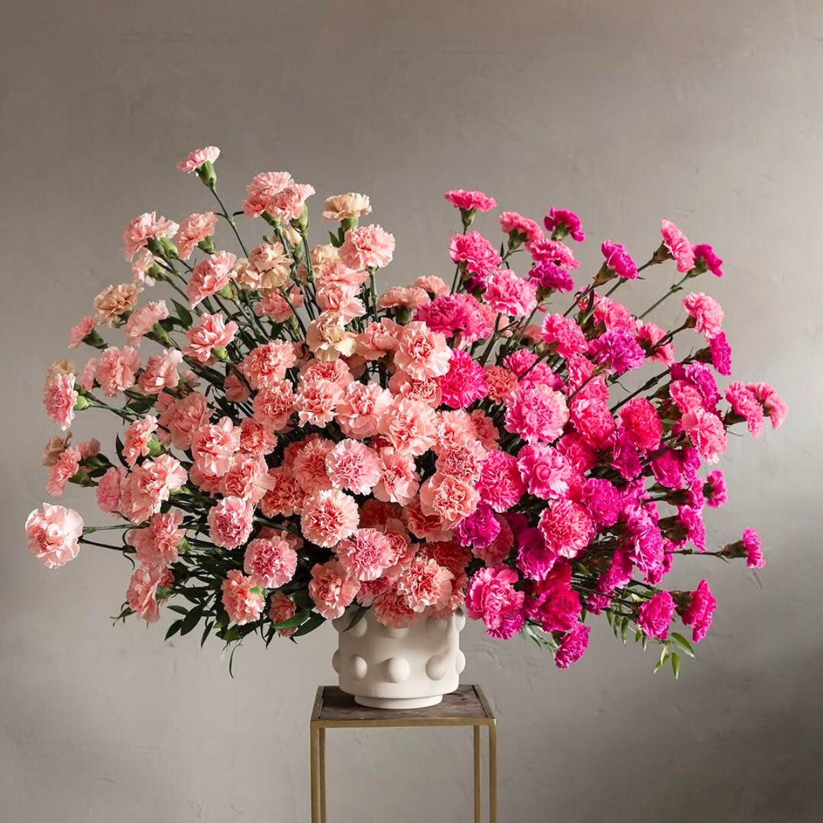Huge circular arrangement of carnations Huge circular arrangement of carnations