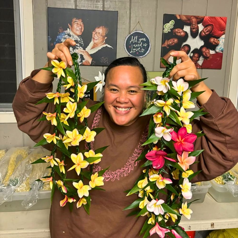 Leis Lei Day Is Here, Celebrate the Spirit of Aloha With Hawaiian Flowers
