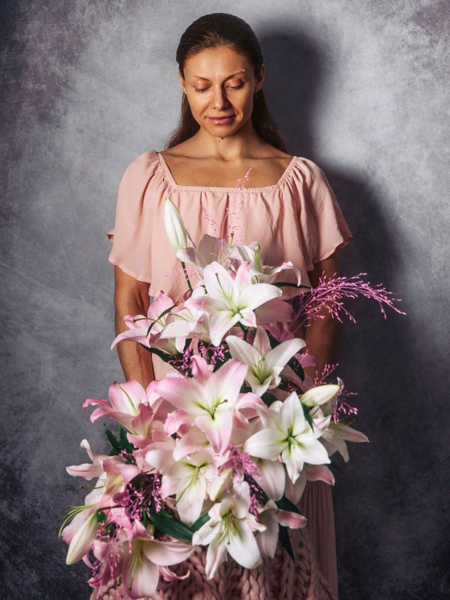 Anna Loshakova Bredefleur Friend With Lily Master Photo Anton Hansen Anna Loshakova Bredefleur Friend With Lily Master Photo Anton Hansen