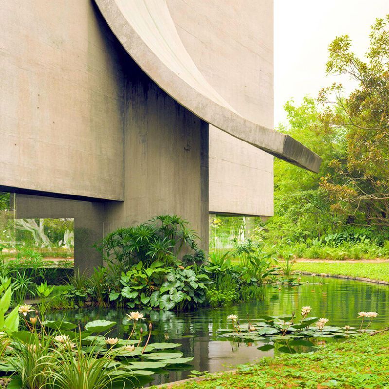 Neobijas green Rehearsal Hall
