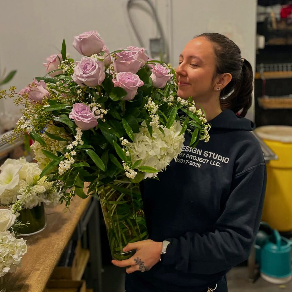 Flowers in a vase American Floral Endowment's R.I.S.E to Support Campaign Shows Why Floriculture Funding Matters