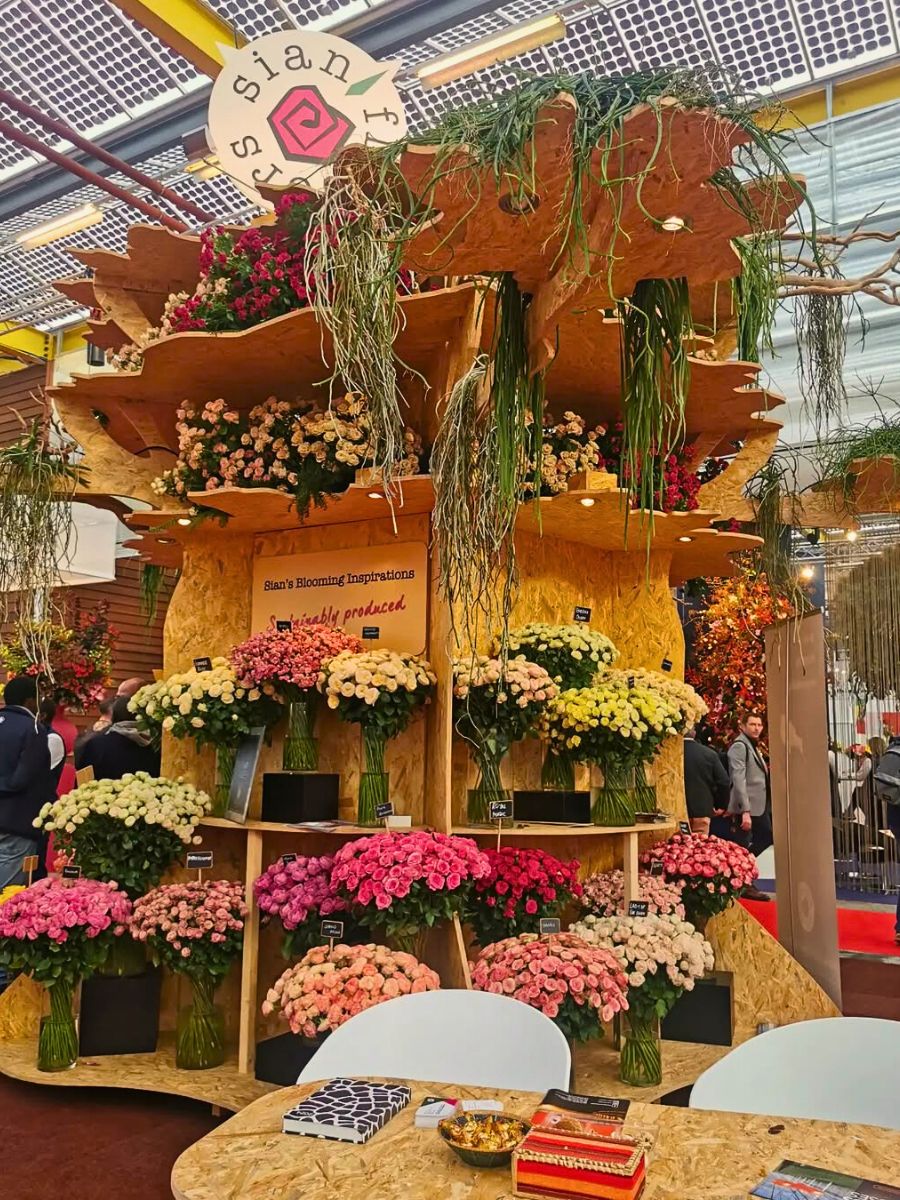 Sian Flowers Connect With the Thursd Team at the 2025 IFTEX