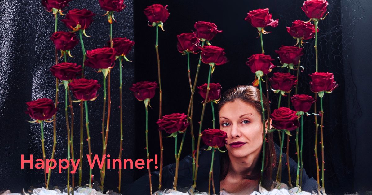 Anna Loshakova Wins Share the Happiness With Porta Nova Red Naomi Roses