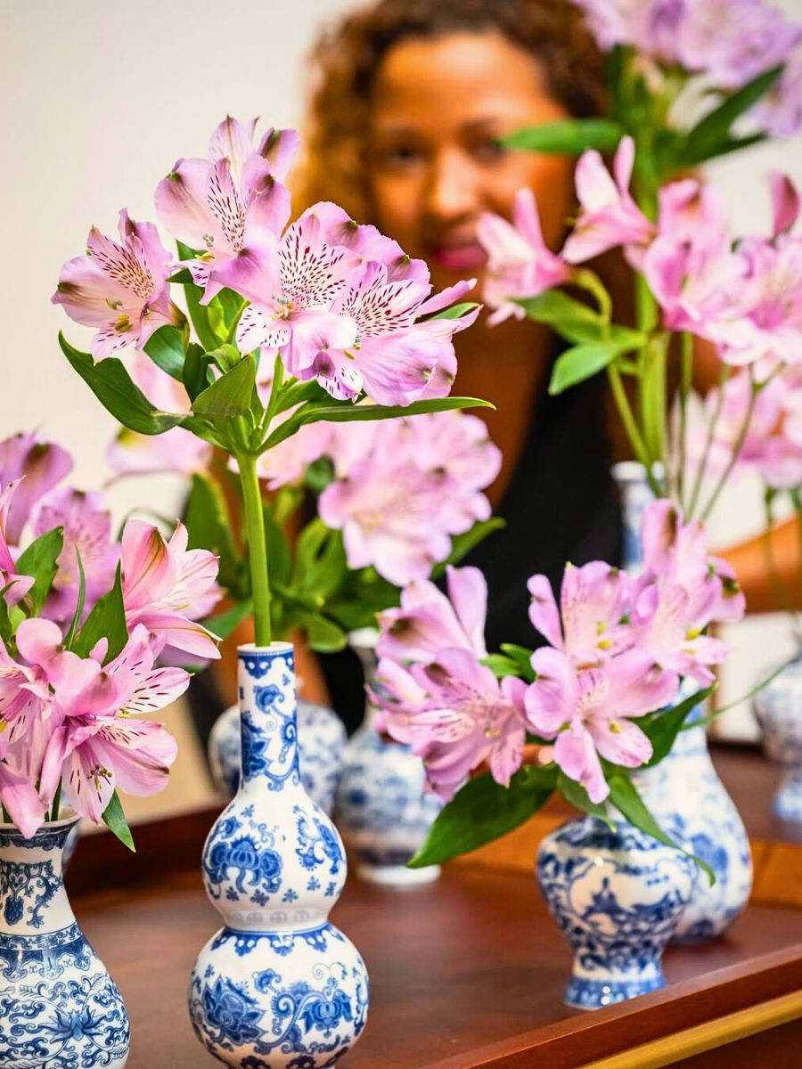 Alstroemeria Alstroemeria Flower Meaning - The Rich Symbolism Behind This Friendship Flower