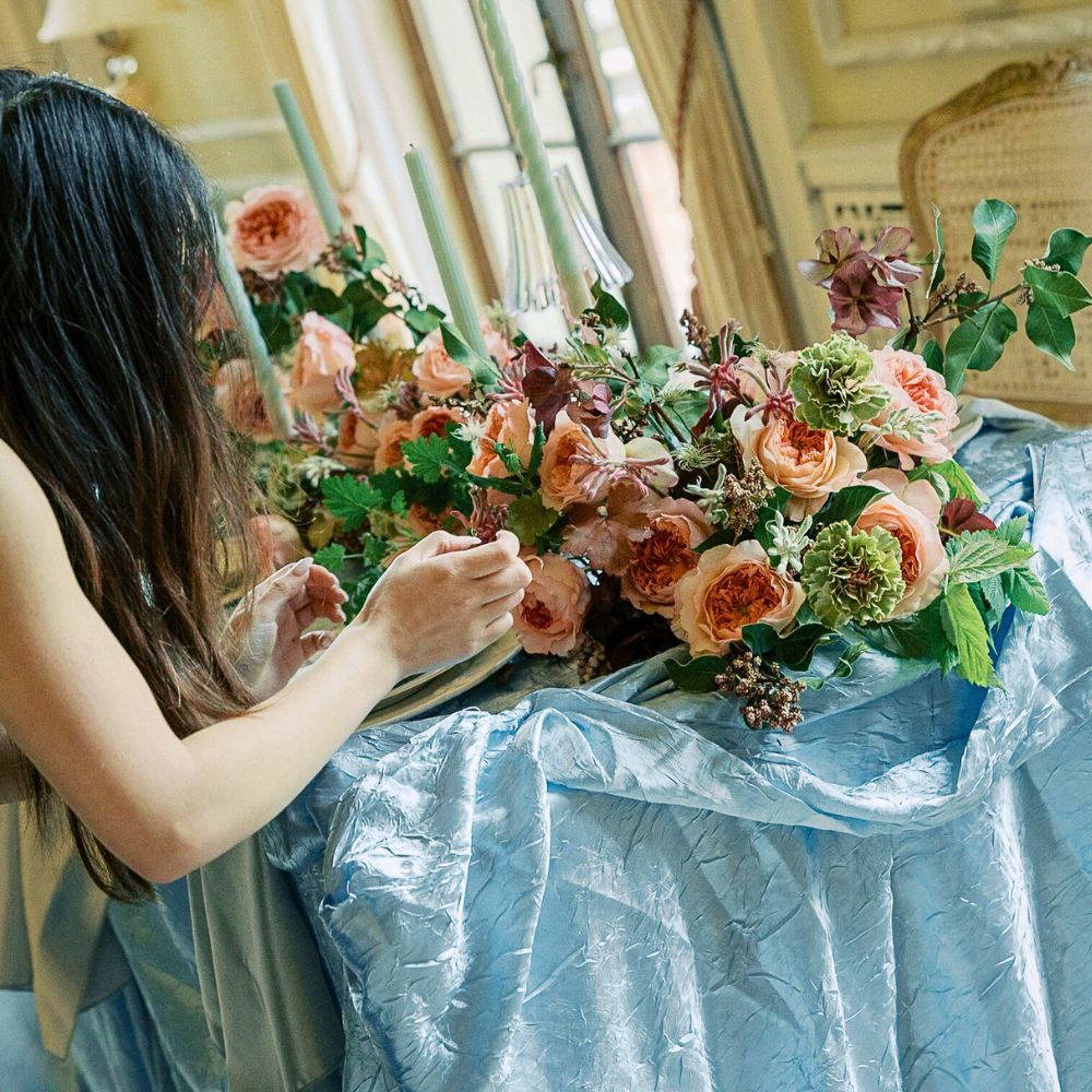 Designing with Rose Phoebe™ Heather Siu’s Artisanal Touch in Luxury Wedding and Event Designs With David Austin’s New Roses; Rose Enid™ and Rose Phoebe™