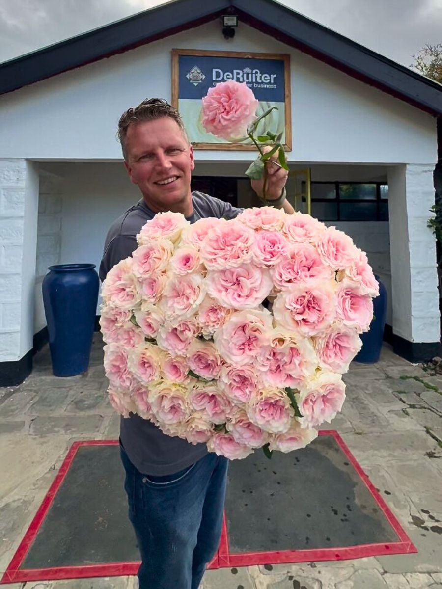 Peter van Delft Explore Nature's Floral Wonders Through Kenya's Flower Safaris