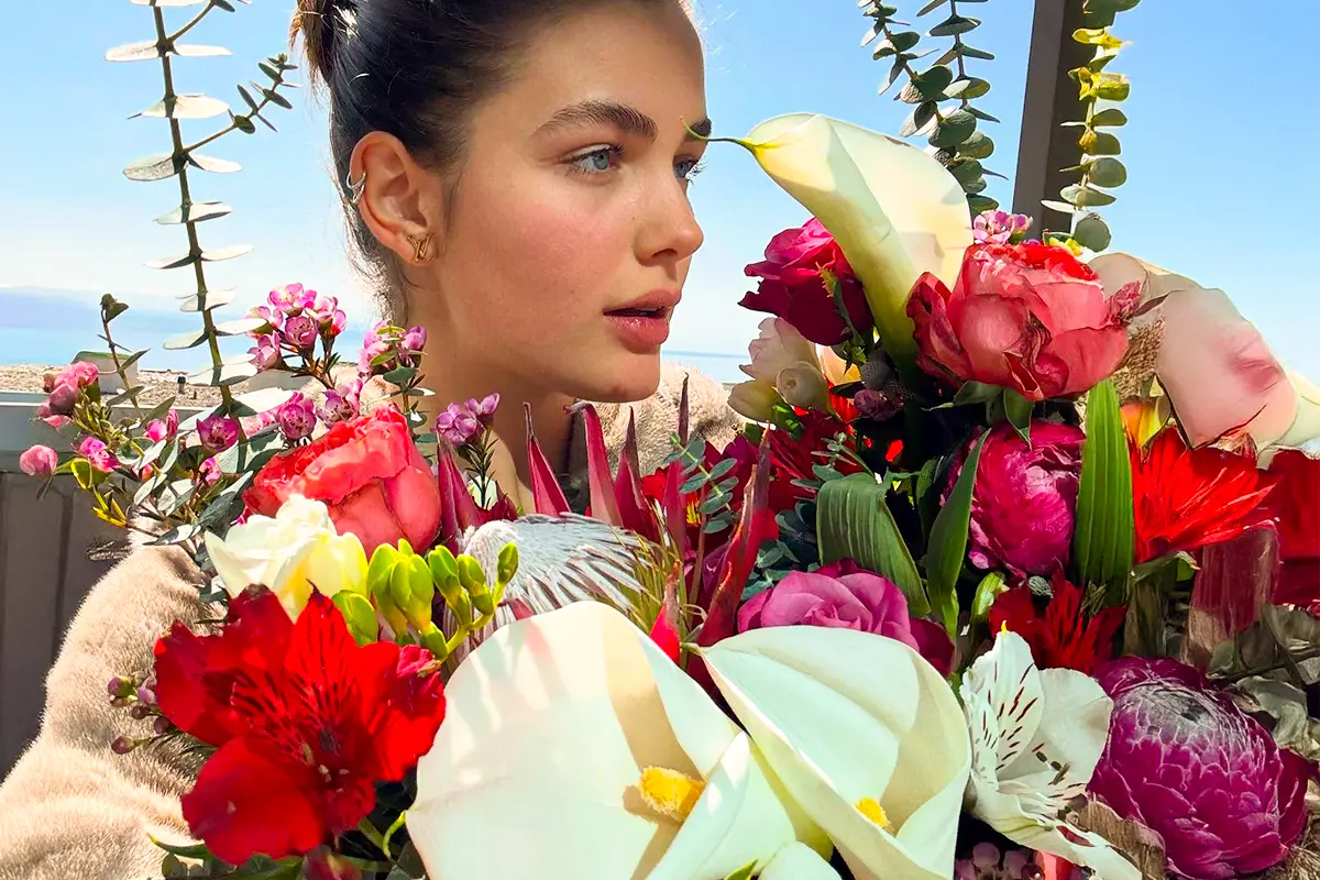 Flowers can uplift your spirits leaving you mentally replenished.