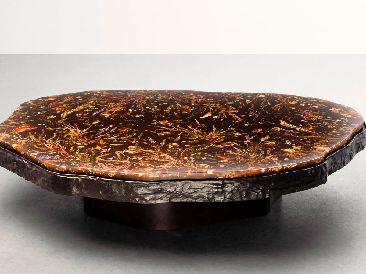 Large counter table design with resin flowers Large counter table design with resin flowers