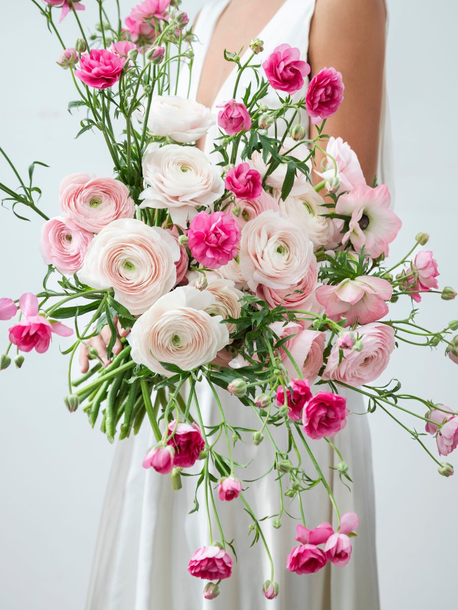 Soft gradients of pink in a wedding arrangement Soft gradients of pink in a wedding arrangement