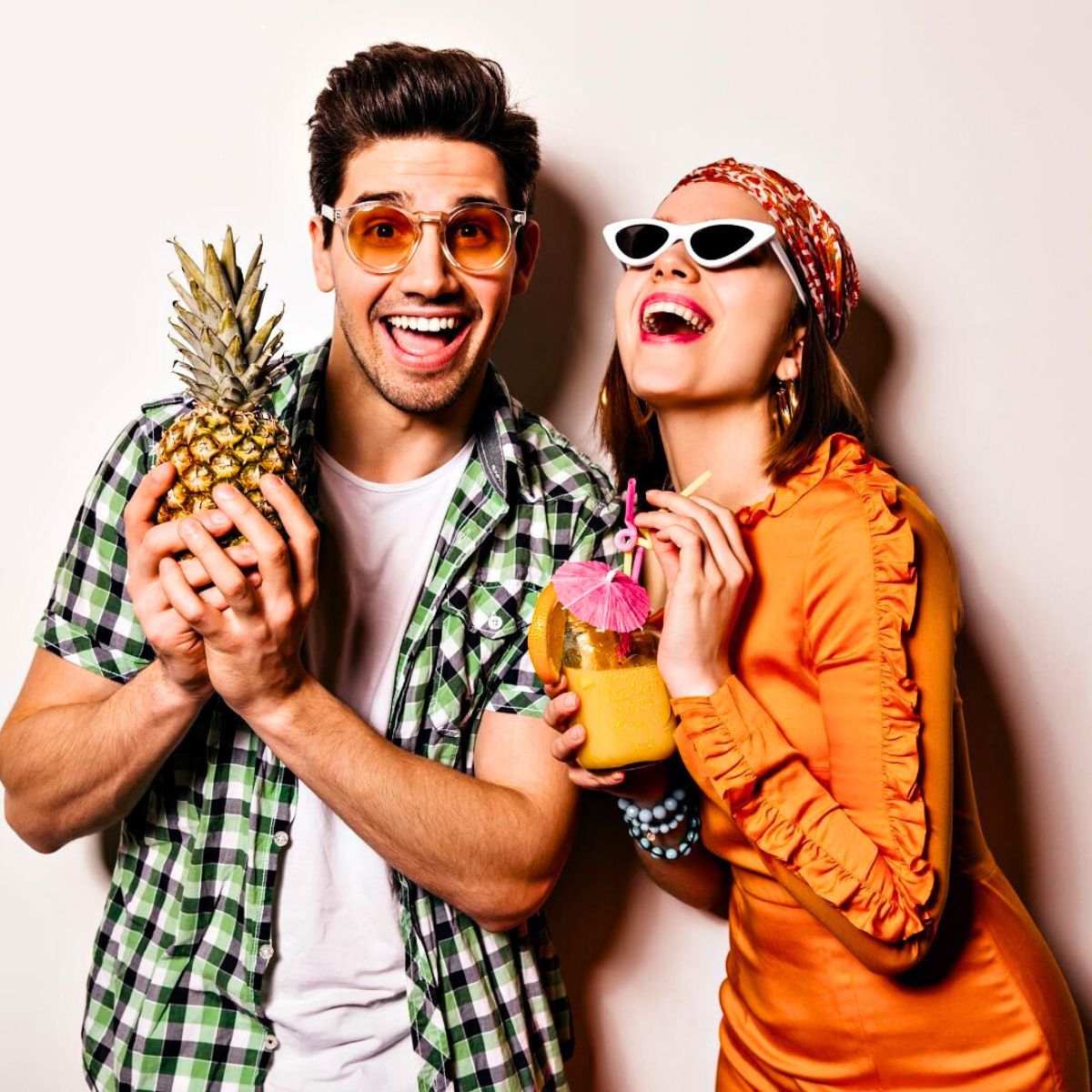 Pineapple symbolism of friendship