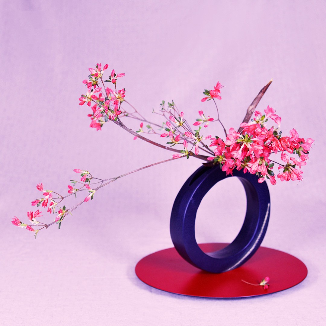 Keiko Ikebana with Azalea flowers Keiko Ikebana with Azalea flowers