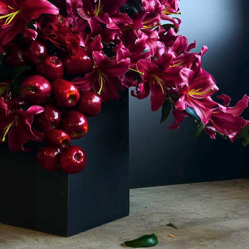 Lilies and Fruits Sofi Sculpt Amsterdam Bredefleur Friend