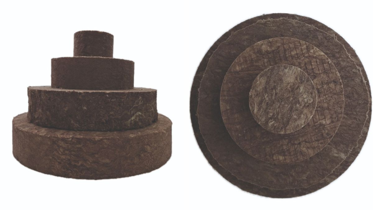  Different sizes of Sideau Cake by Agra-Wool