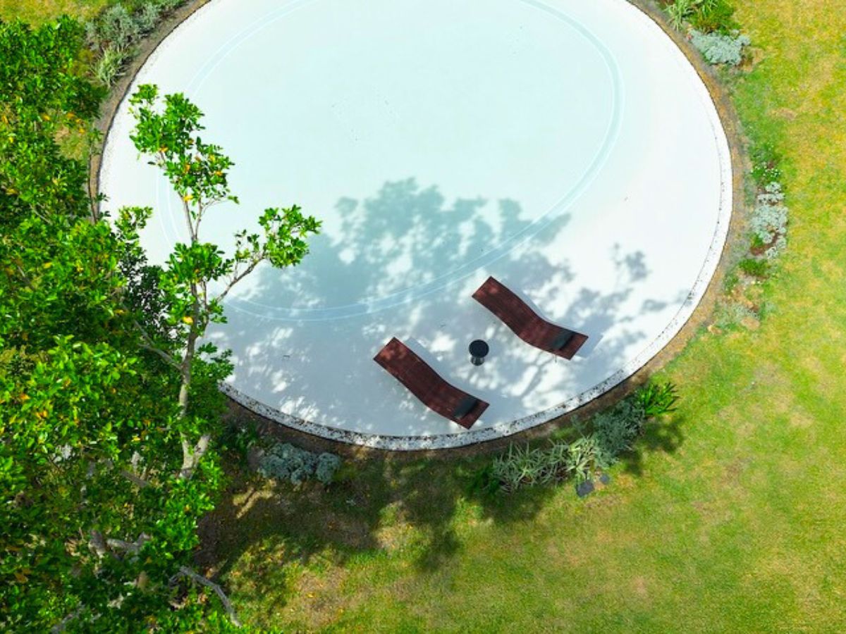 Place to take some sun in the EARTH villa Place to take some sun in the EARTH villaPlace to take some sun in the EARTH villa