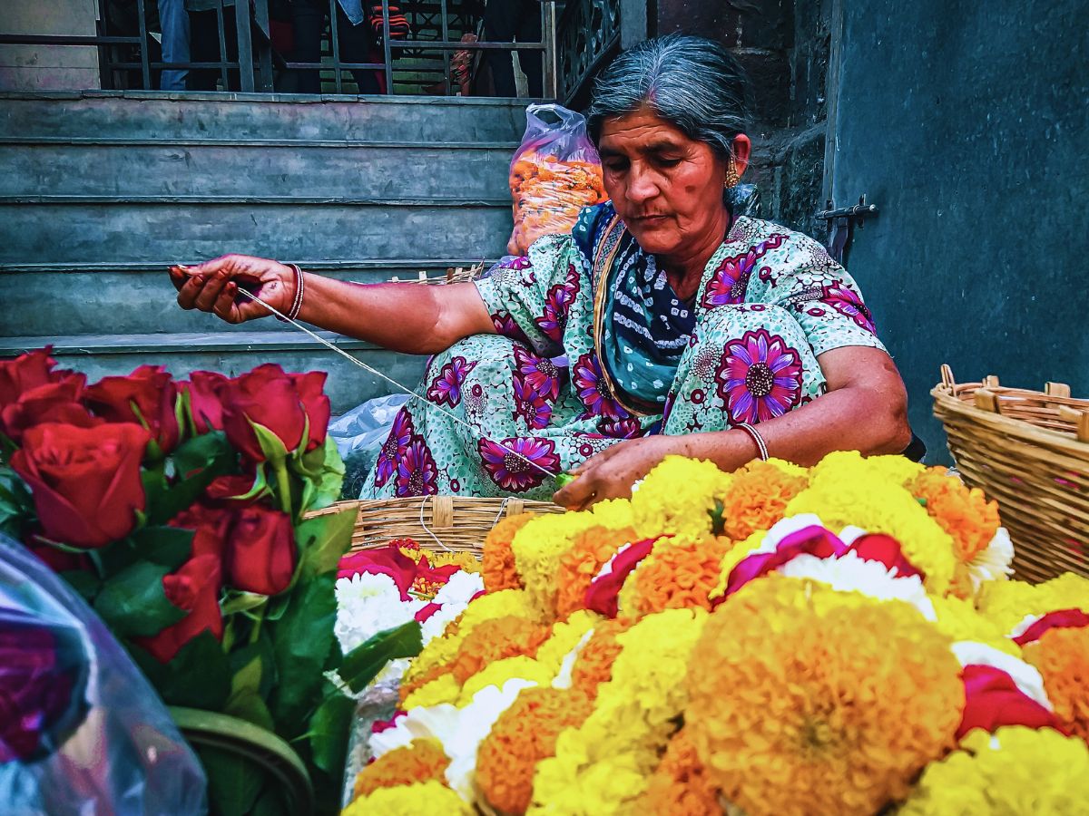 Floral garlands The Bombay High Court Questions Why Plastic Flowers Are Not Included in the List of Banned Single-Use Plastic Items