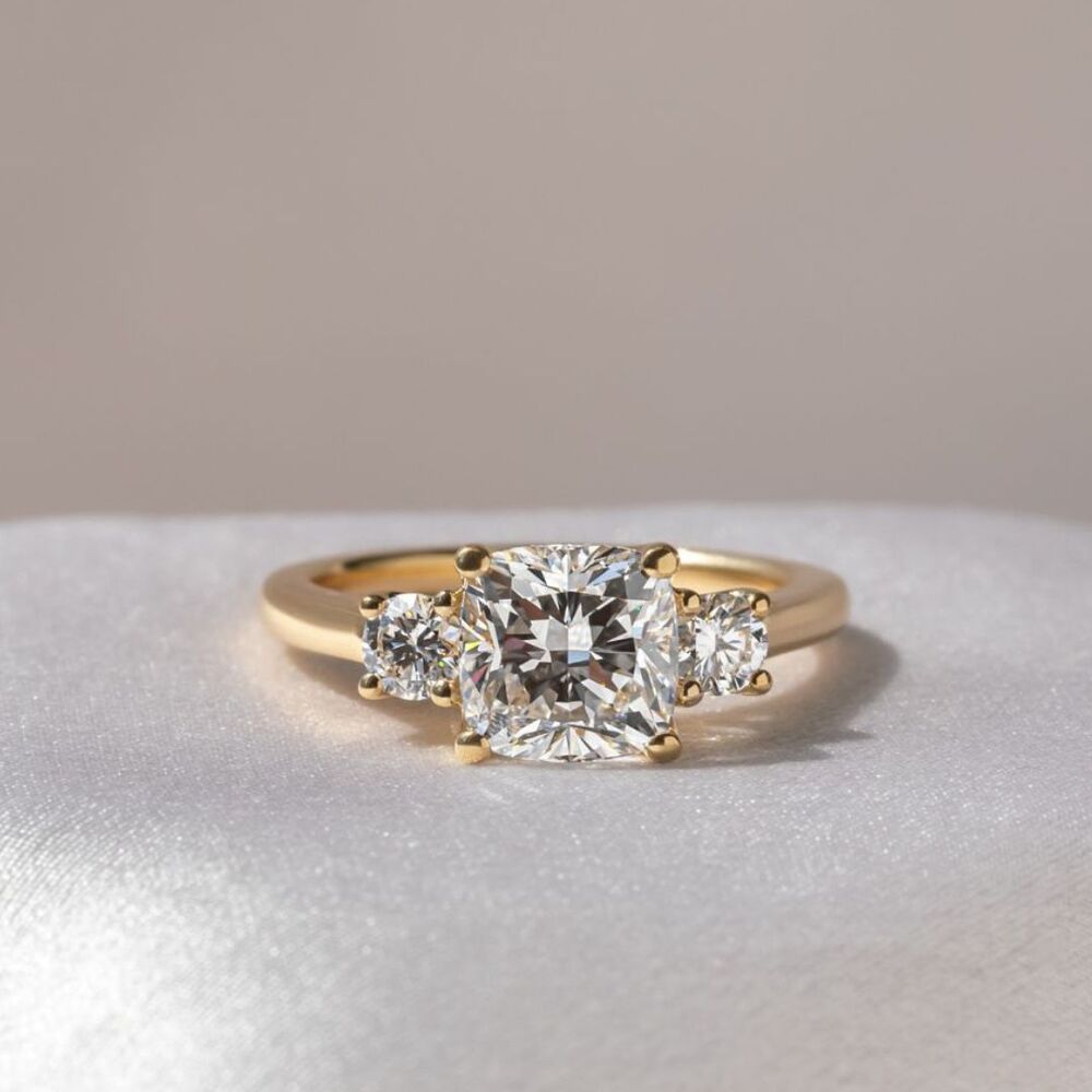 Diamond ring for wedding