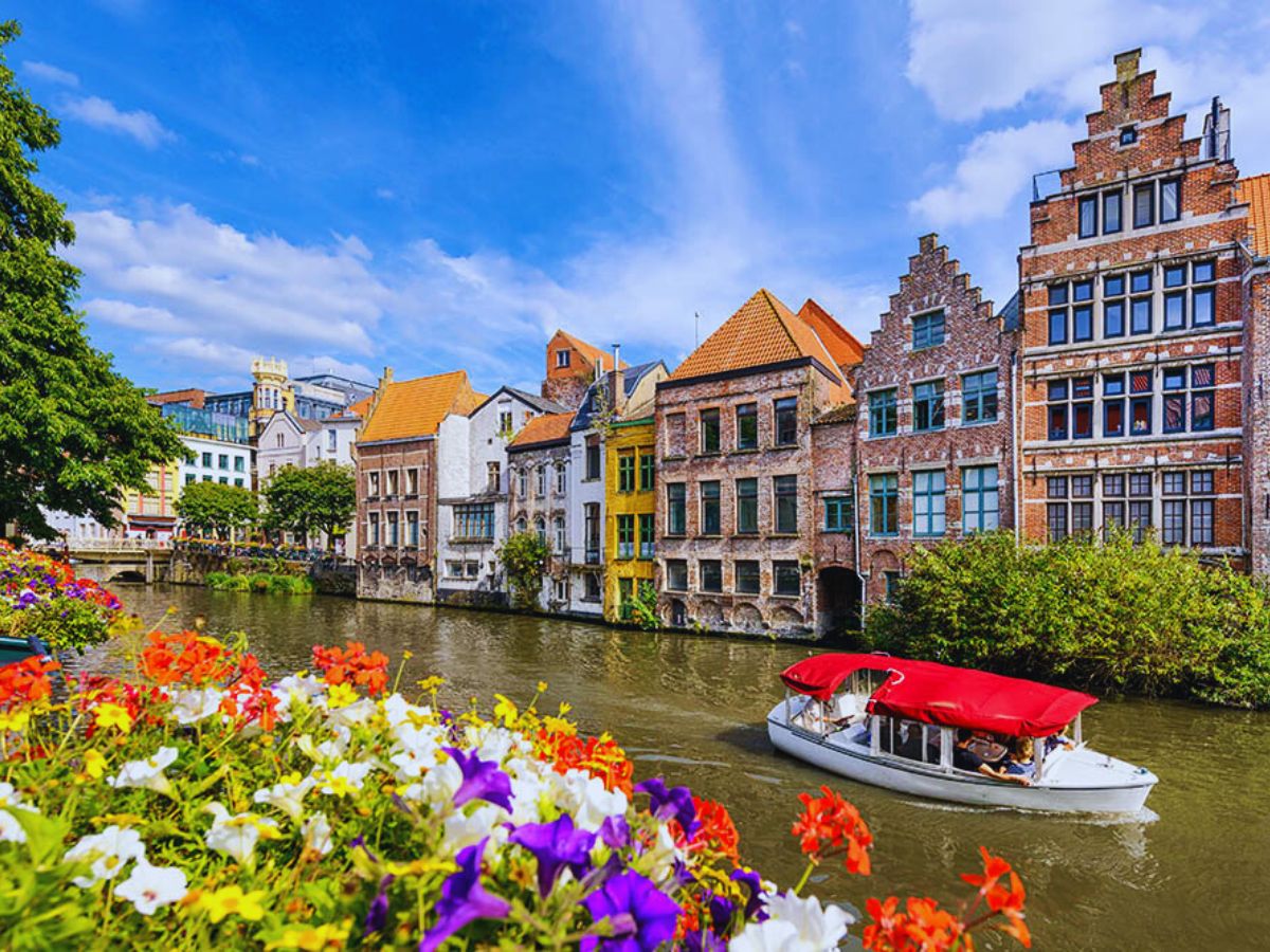 The 77th AIPH Annual Congress in Ghent The 77th AIPH Annual Congress in Ghent Charts a Sustainable Future for the Horticulture Industry.