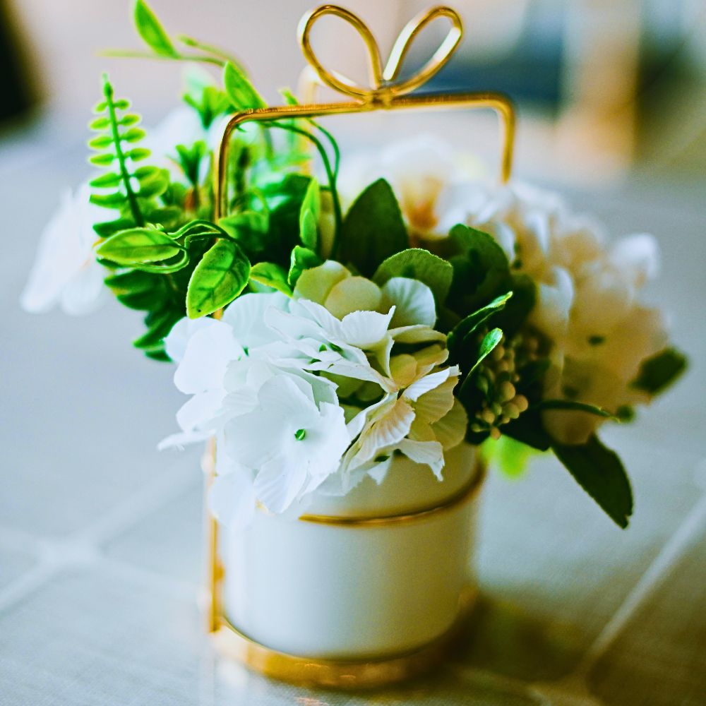 Artificial flowers Practical Tips to Distinguish Between Real and Faux Flowers