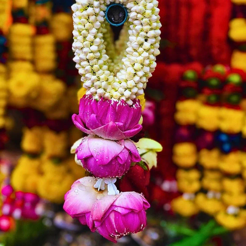 Phuang Malai: Thailand’s Art of Making Floral Garlands