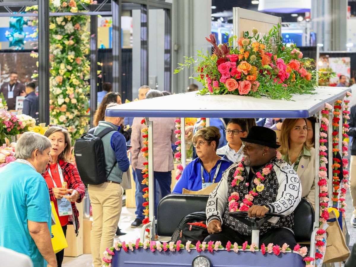 IFPA Floral Meet up Event 10 Questions to Colleen Fagundus